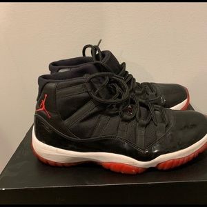 Air Jordan 11 “bred” Retro Playoffs (2012)